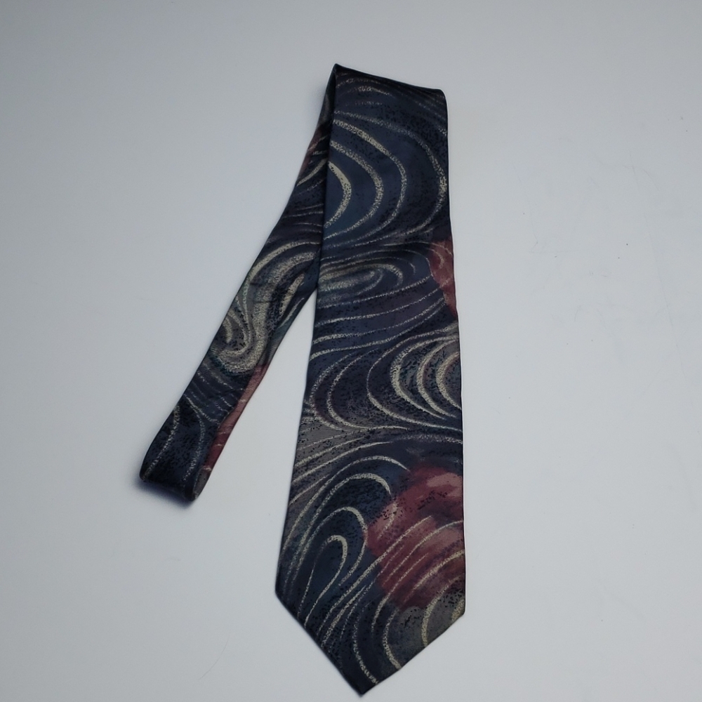 Pierre Balmain vintage 100% Italian silk tie